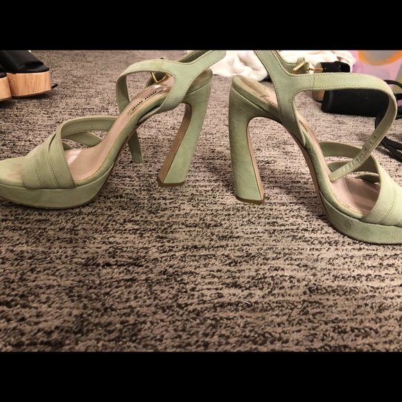 Miu Miu teal green heels. ADORABLE great CONDITION - Picture 4 of 6